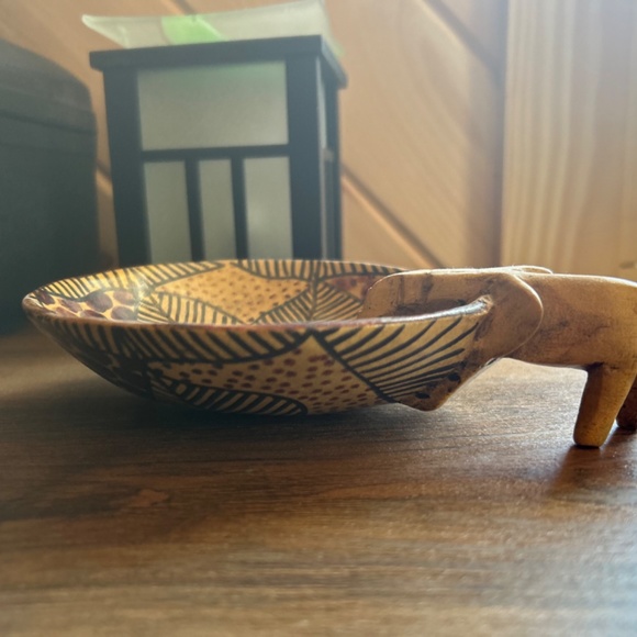 Unique Hand Carved African Bowl - Picture 2 of 5